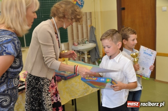 Zdjęcie w galerii na portalu naszraciborz.pl: Mistrz Rozrywek Umysłowych - powiatowy konkurs dla pierwszak&oacute;w w SP 18 wiadomości z regionu