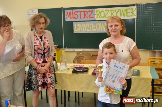 Zdjęcie w galerii na portalu naszraciborz.pl: Mistrz Rozrywek Umysłowych - powiatowy konkurs dla pierwszak&oacute;w w SP 18 wiadomości z regionu