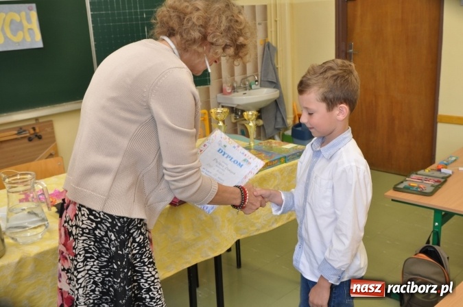 Zdjęcie w galerii na portalu naszraciborz.pl: Mistrz Rozrywek Umysłowych - powiatowy konkurs dla pierwszak&oacute;w w SP 18 wiadomości z regionu