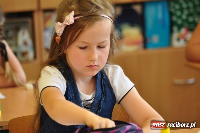 Zdjęcie w galerii na portalu naszraciborz.pl: Mistrz Rozrywek Umysłowych - powiatowy konkurs dla pierwszak&oacute;w w SP 18 wiadomości z regionu