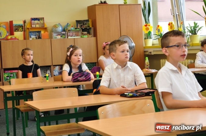 Zdjęcie w galerii na portalu naszraciborz.pl: Mistrz Rozrywek Umysłowych - powiatowy konkurs dla pierwszak&oacute;w w SP 18 wiadomości z regionu