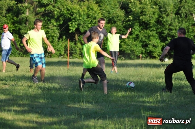 Zdjęcie w galerii na portalu naszraciborz.pl: Dla Mamy i Taty program przebogaty. Piknik szóstoklasistów z Brzezia wiadomości z regionu