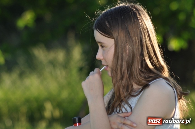 Zdjęcie w galerii na portalu naszraciborz.pl: Dla Mamy i Taty program przebogaty. Piknik szóstoklasistów z Brzezia wiadomości z regionu