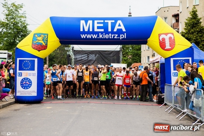 Zdjęcie w galerii na portalu naszraciborz.pl: X Jubileuszowy Półmaraton Kietrz - Třebom - Gródczanki - Pietrowice Wielkie wiadomości z regionu