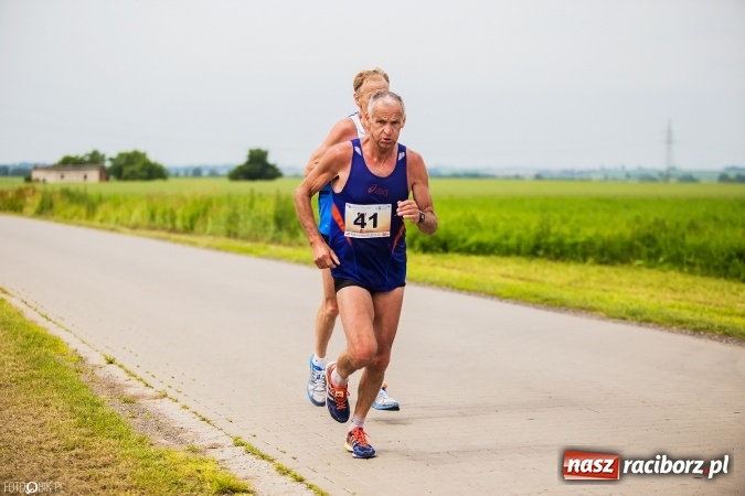 Zdjęcie w galerii na portalu naszraciborz.pl: X Jubileuszowy Półmaraton Kietrz - Třebom - Gródczanki - Pietrowice Wielkie wiadomości z regionu
