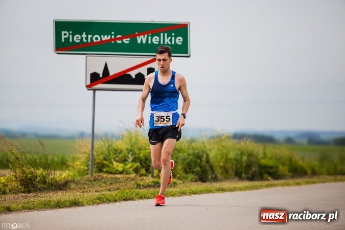 Zdjęcie w galerii na portalu naszraciborz.pl: X Jubileuszowy Półmaraton Kietrz - Třebom - Gródczanki - Pietrowice Wielkie wiadomości z regionu