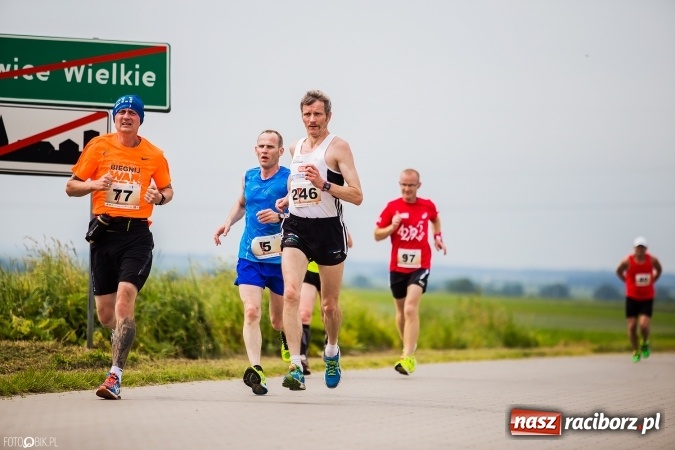 Zdjęcie w galerii na portalu naszraciborz.pl: X Jubileuszowy Półmaraton Kietrz - Třebom - Gródczanki - Pietrowice Wielkie wiadomości z regionu