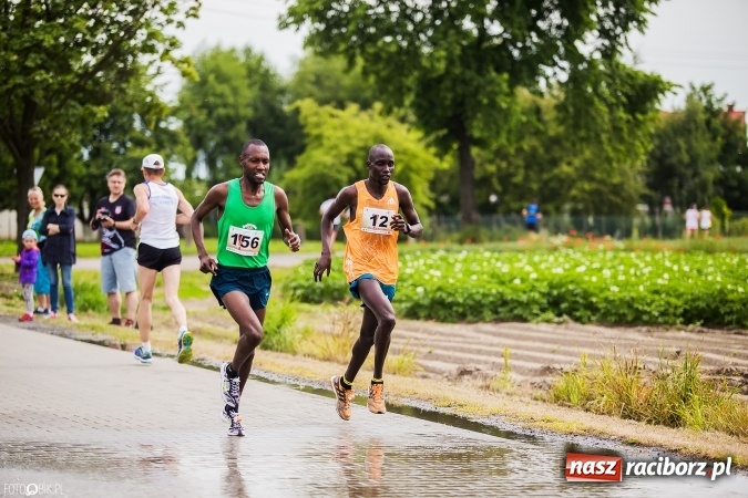 Zdjęcie w galerii na portalu naszraciborz.pl: X Jubileuszowy Półmaraton Kietrz - Třebom - Gródczanki - Pietrowice Wielkie wiadomości z regionu