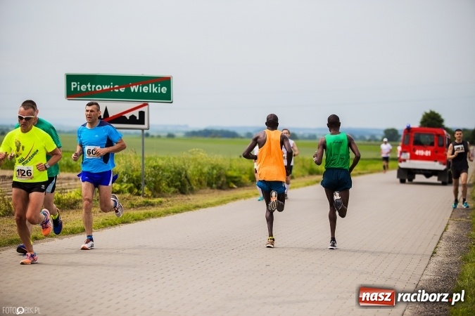 Zdjęcie w galerii na portalu naszraciborz.pl: X Jubileuszowy Półmaraton Kietrz - Třebom - Gródczanki - Pietrowice Wielkie wiadomości z regionu