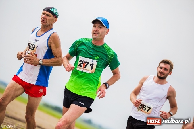 Zdjęcie w galerii na portalu naszraciborz.pl: X Jubileuszowy Półmaraton Kietrz - Třebom - Gródczanki - Pietrowice Wielkie wiadomości z regionu
