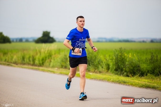 Zdjęcie w galerii na portalu naszraciborz.pl: X Jubileuszowy Półmaraton Kietrz - Třebom - Gródczanki - Pietrowice Wielkie wiadomości z regionu