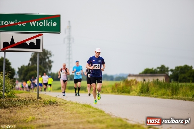 Zdjęcie w galerii na portalu naszraciborz.pl: X Jubileuszowy Półmaraton Kietrz - Třebom - Gródczanki - Pietrowice Wielkie wiadomości z regionu
