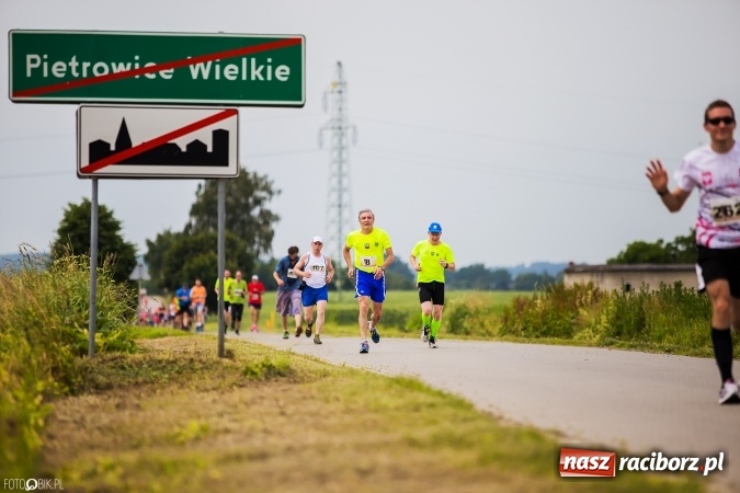 Zdjęcie w galerii na portalu naszraciborz.pl: X Jubileuszowy Półmaraton Kietrz - Třebom - Gródczanki - Pietrowice Wielkie wiadomości z regionu