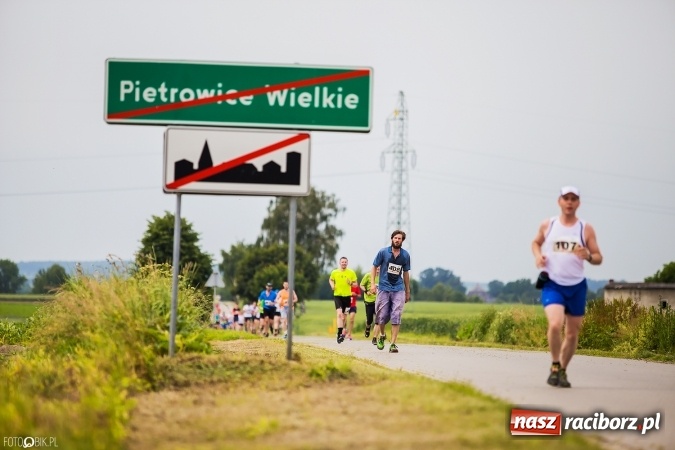 Zdjęcie w galerii na portalu naszraciborz.pl: X Jubileuszowy Półmaraton Kietrz - Třebom - Gródczanki - Pietrowice Wielkie wiadomości z regionu