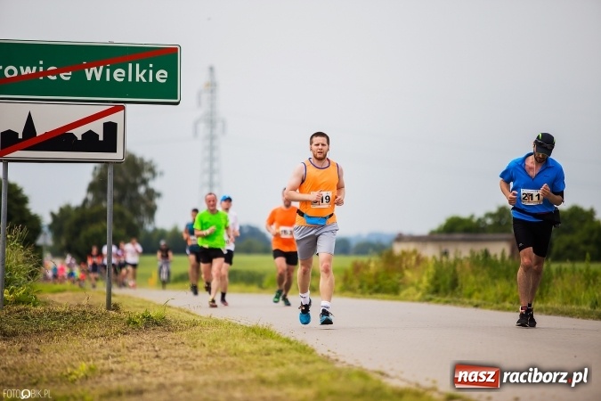 Zdjęcie w galerii na portalu naszraciborz.pl: X Jubileuszowy Półmaraton Kietrz - Třebom - Gródczanki - Pietrowice Wielkie wiadomości z regionu