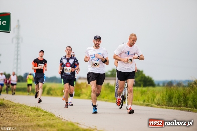 Zdjęcie w galerii na portalu naszraciborz.pl: X Jubileuszowy Półmaraton Kietrz - Třebom - Gródczanki - Pietrowice Wielkie wiadomości z regionu
