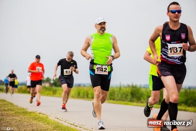Zdjęcie w galerii na portalu naszraciborz.pl: X Jubileuszowy Półmaraton Kietrz - Třebom - Gródczanki - Pietrowice Wielkie wiadomości z regionu