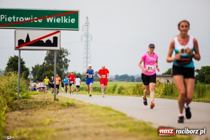 Zdjęcie w galerii na portalu naszraciborz.pl: X Jubileuszowy Półmaraton Kietrz - Třebom - Gródczanki - Pietrowice Wielkie wiadomości z regionu
