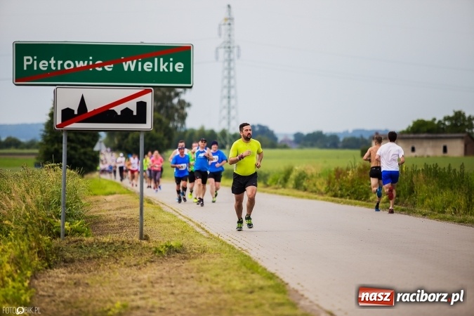 Zdjęcie w galerii na portalu naszraciborz.pl: X Jubileuszowy Półmaraton Kietrz - Třebom - Gródczanki - Pietrowice Wielkie wiadomości z regionu