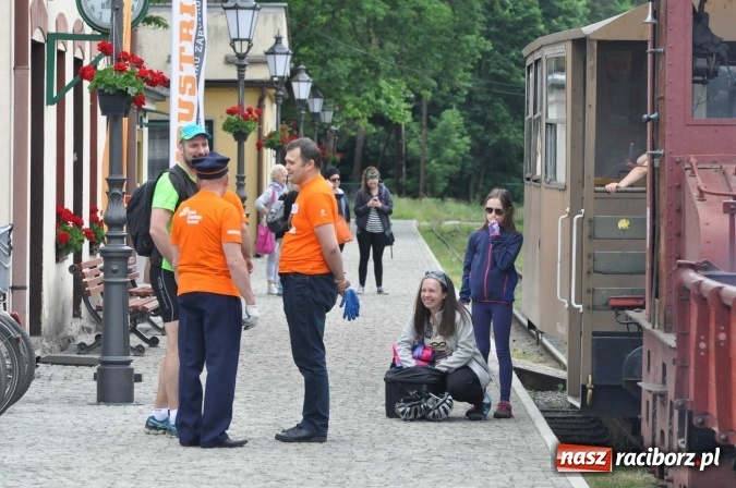Zdjęcie w galerii na portalu naszraciborz.pl: Industriada 2016 w Rudach. Składy wąskotorówki pełne pasażerów wiadomości z regionu