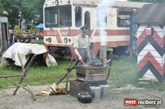 Zdjęcie w galerii na portalu naszraciborz.pl: Industriada 2016 w Rudach. Składy wąskotorówki pełne pasażerów wiadomości z regionu
