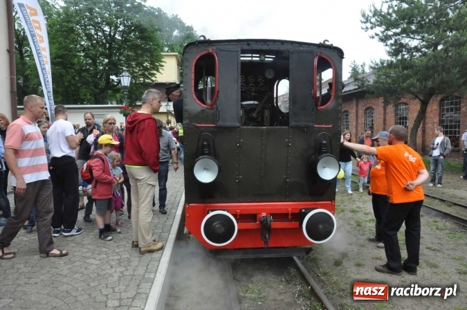 Zdjęcie w galerii na portalu naszraciborz.pl: Industriada 2016 w Rudach. Składy wąskotorówki pełne pasażerów wiadomości z regionu