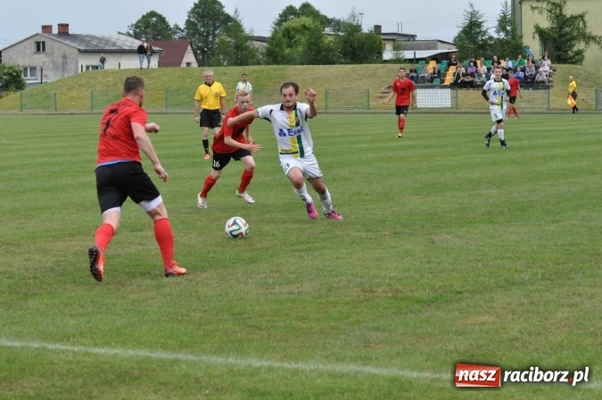 Zdjęcie w galerii na portalu naszraciborz.pl: A klasa: Nudne spotkanie przy Cegielskiej. Tworków mistrzem! wiadomości z regionu
