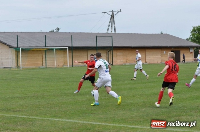 Zdjęcie w galerii na portalu naszraciborz.pl: A klasa: Nudne spotkanie przy Cegielskiej. Tworków mistrzem! wiadomości z regionu