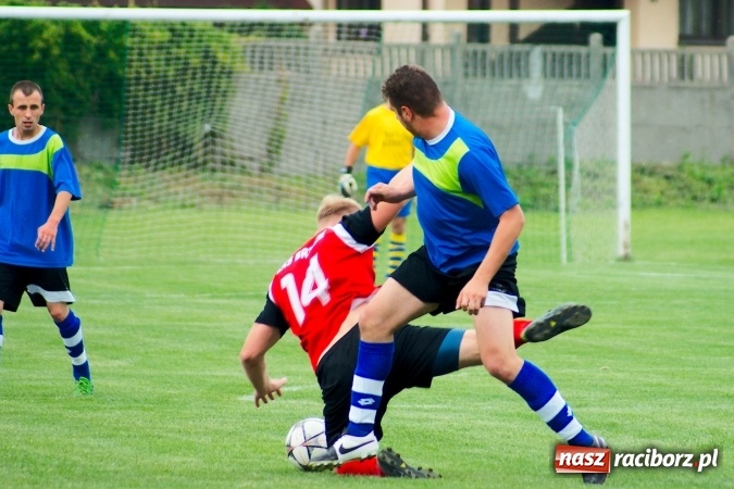 Zdjęcie w galerii na portalu naszraciborz.pl: Derby Raciborza: Fenomenalna passa Brzezia trwa wiadomości z regionu