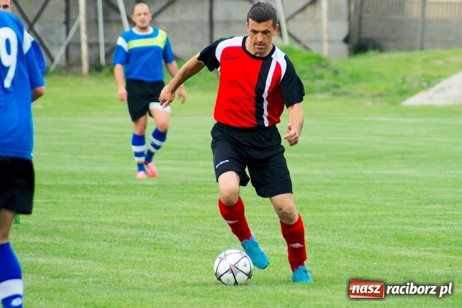 Zdjęcie w galerii na portalu naszraciborz.pl: Derby Raciborza: Fenomenalna passa Brzezia trwa wiadomości z regionu