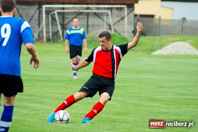 Zdjęcie w galerii na portalu naszraciborz.pl: Derby Raciborza: Fenomenalna passa Brzezia trwa wiadomości z regionu