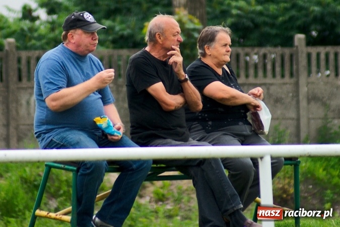 Zdjęcie w galerii na portalu naszraciborz.pl: Derby Raciborza: Fenomenalna passa Brzezia trwa wiadomości z regionu