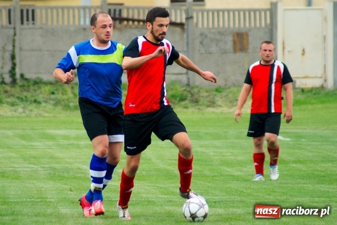 Zdjęcie w galerii na portalu naszraciborz.pl: Derby Raciborza: Fenomenalna passa Brzezia trwa wiadomości z regionu