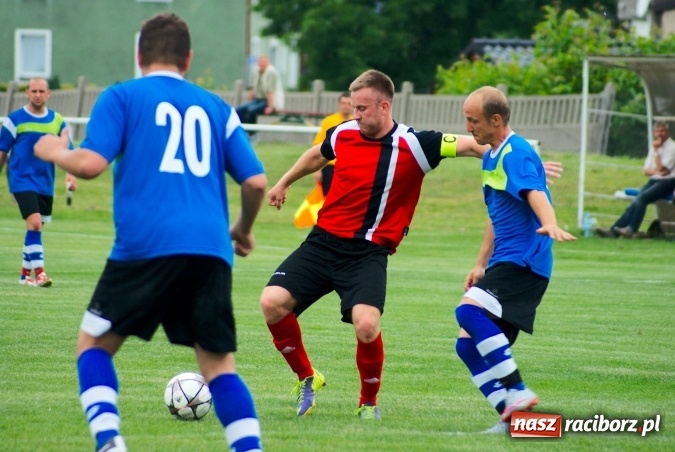 Zdjęcie w galerii na portalu naszraciborz.pl: Derby Raciborza: Fenomenalna passa Brzezia trwa wiadomości z regionu