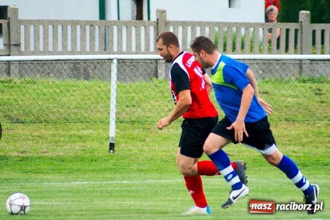 Zdjęcie w galerii na portalu naszraciborz.pl: Derby Raciborza: Fenomenalna passa Brzezia trwa wiadomości z regionu