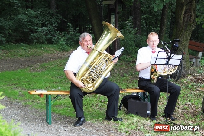 Zdjęcie w galerii na portalu naszraciborz.pl: Jubileusz ponownego odsłonięcia kamienia Eichendorffa w Brzeziu wiadomości z regionu