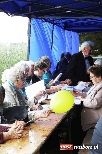 Zdjęcie w galerii na portalu naszraciborz.pl: Jubileusz ponownego odsłonięcia kamienia Eichendorffa w Brzeziu wiadomości z regionu