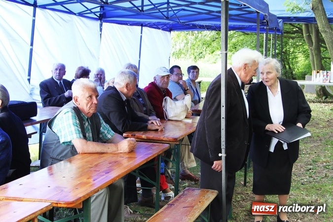 Zdjęcie w galerii na portalu naszraciborz.pl: Jubileusz ponownego odsłonięcia kamienia Eichendorffa w Brzeziu wiadomości z regionu