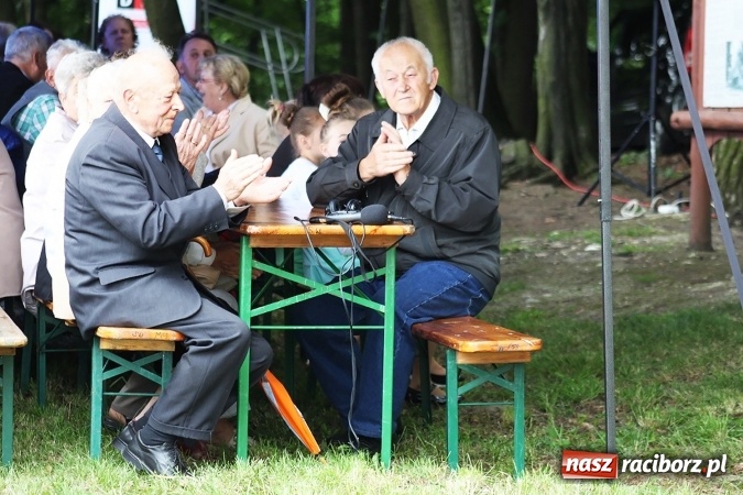 Zdjęcie w galerii na portalu naszraciborz.pl: Jubileusz ponownego odsłonięcia kamienia Eichendorffa w Brzeziu wiadomości z regionu
