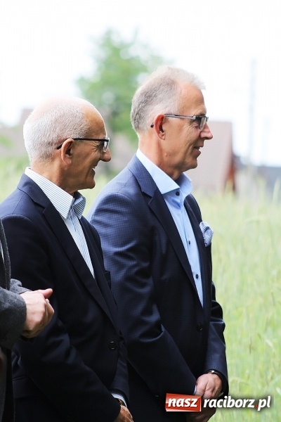 Zdjęcie w galerii na portalu naszraciborz.pl: Jubileusz ponownego odsłonięcia kamienia Eichendorffa w Brzeziu wiadomości z regionu