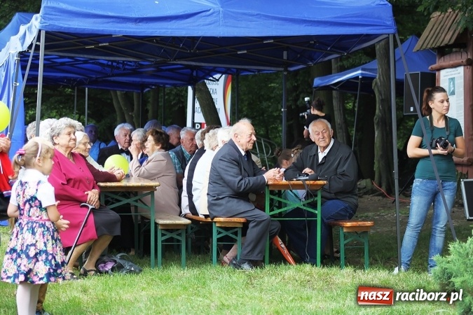 Zdjęcie w galerii na portalu naszraciborz.pl: Jubileusz ponownego odsłonięcia kamienia Eichendorffa w Brzeziu wiadomości z regionu