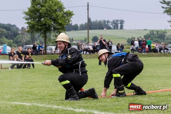 Zdjęcie w galerii na portalu naszraciborz.pl: 85 lat OSP Brzeźnica oraz gminne zawody w Grzegorzowicach wiadomości z regionu