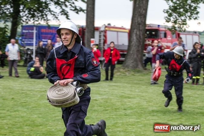 Zdjęcie w galerii na portalu naszraciborz.pl: 85 lat OSP Brzeźnica oraz gminne zawody w Grzegorzowicach wiadomości z regionu