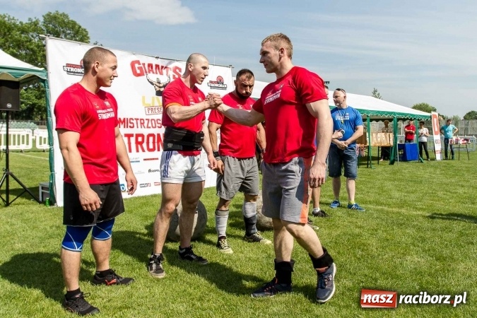 Zdjęcie w galerii na portalu naszraciborz.pl: II Mistrzostwa Polski Strongman w Kietrzu. Tichanów drugi FOTOREPORTAŻ wiadomości z regionu