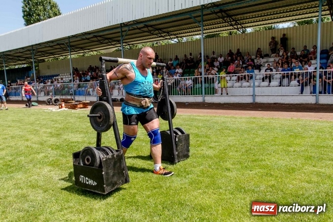 Zdjęcie w galerii na portalu naszraciborz.pl: II Mistrzostwa Polski Strongman w Kietrzu. Tichanów drugi FOTOREPORTAŻ wiadomości z regionu