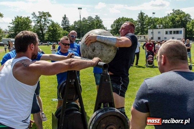 Zdjęcie w galerii na portalu naszraciborz.pl: II Mistrzostwa Polski Strongman w Kietrzu. Tichanów drugi FOTOREPORTAŻ wiadomości z regionu