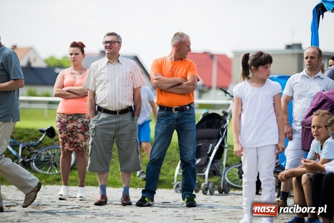 Zdjęcie w galerii na portalu naszraciborz.pl: Festyn rodzinny i Czerwony Kapturek w Studziennej wiadomości z regionu