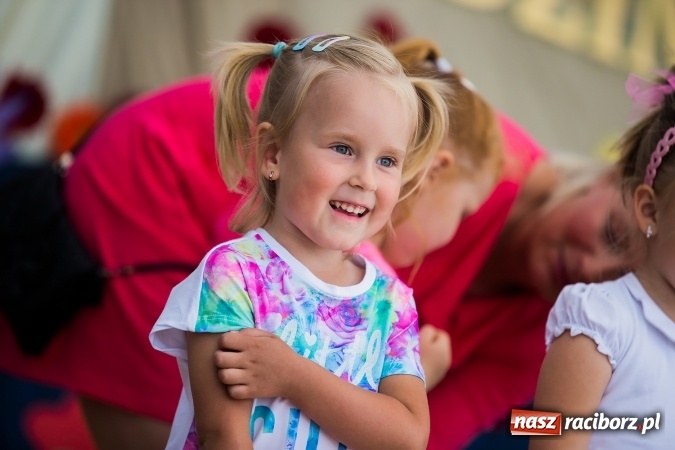 Zdjęcie w galerii na portalu naszraciborz.pl: Festyn rodzinny i Czerwony Kapturek w Studziennej wiadomości z regionu