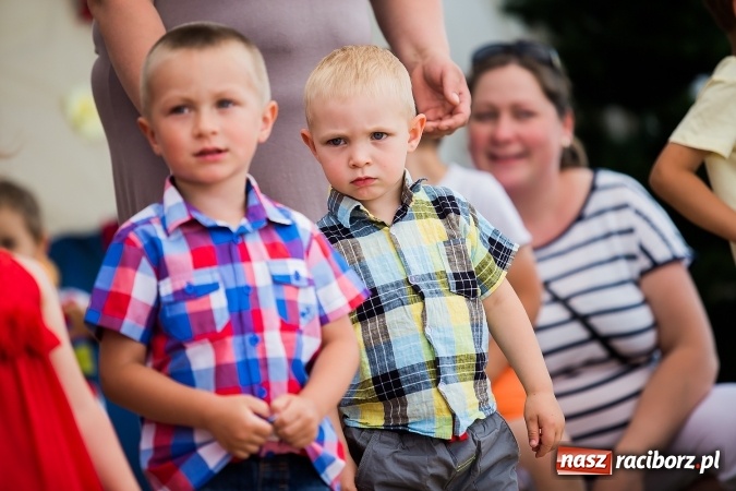 Zdjęcie w galerii na portalu naszraciborz.pl: Festyn rodzinny i Czerwony Kapturek w Studziennej wiadomości z regionu