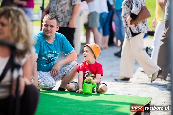Zdjęcie w galerii na portalu naszraciborz.pl: Festyn rodzinny i Czerwony Kapturek w Studziennej wiadomości z regionu
